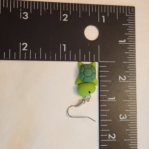 Sleeping Turtle Earrings Green Acrylic Hook Dangle Fun Cute Gift - Picture 4 of 4